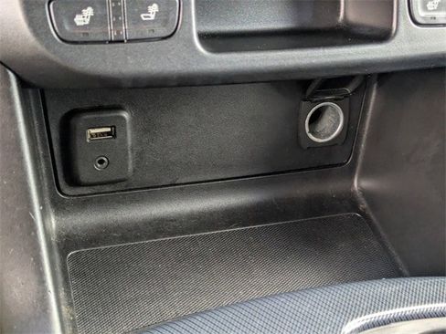 Used 2017 Chevrolet Colorado Z71 image 26