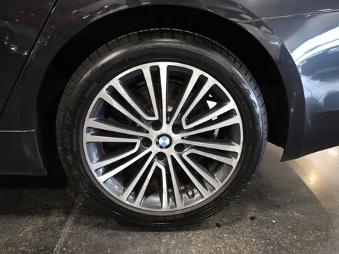 Used 2019 BMW 540i xDrive w/ Convenience Package image 12