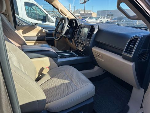 Used 2018 Ford F150 XLT w/ Equipment Group 302A Luxury image 18