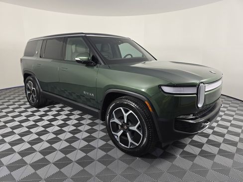 Used 2023 Rivian R1S Adventure image 7