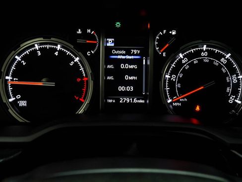 Used 2024 Toyota 4Runner TRD Pro AWD/4WD image 39