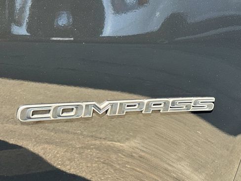 Certified 2024 Jeep Compass Trailhawk AWD/4WD image 8