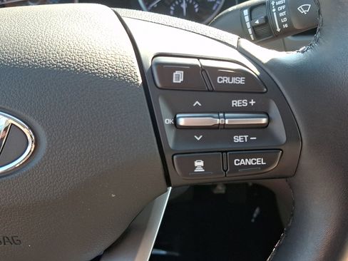 Used 2019 Hyundai Elantra Limited w/ Ultimate Package 02 FWD image 23