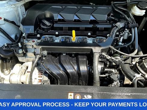 Used 2025 Hyundai Venue SEL FWD image 37