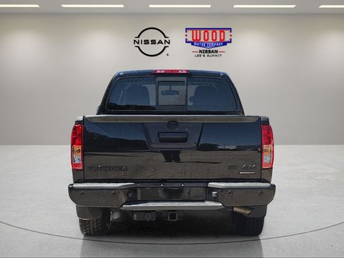 Used 2020 Nissan Frontier SV w/ Midnight Edition Floor Mats AWD/4WD image 3