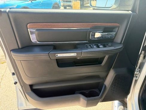 Used 2016 RAM 1500 Laramie w/ Convenience Group AWD/4WD image 12