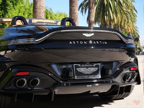 New 2026 Aston Martin V8 Vantage Convertible image 2