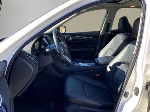 Used 2018 INFINITI Q50 Luxe w/ Essential Package (3.0T Luxe) image 18