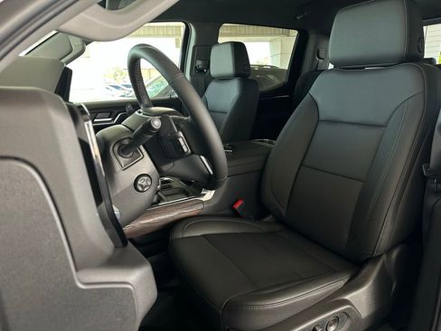 New 2026 GMC Sierra 1500 SLT w/ SLT Premium Package image 12