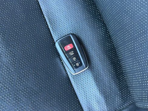 Used 2018 Toyota Camry XSE image 20