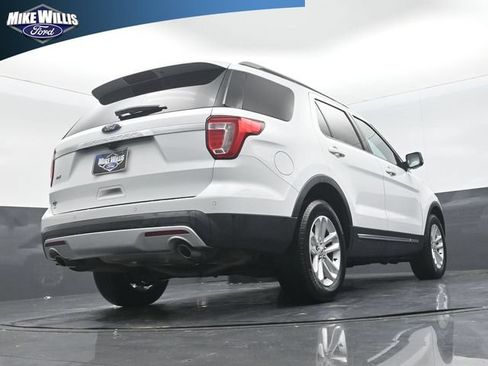Used 2017 Ford Explorer XLT w/ Equipment Group 202A FWD image 23