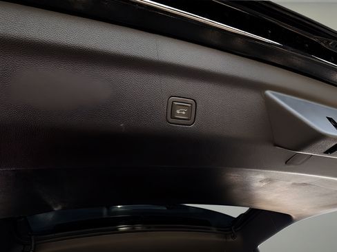 Used 2023 GMC Yukon Denali w/ LPO, Floor Liner Package AWD/4WD image 25