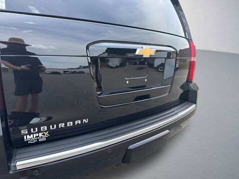 Used 2016 Chevrolet Suburban LTZ AWD/4WD image 39