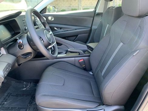 New 2026 Hyundai Elantra SE FWD image 10
