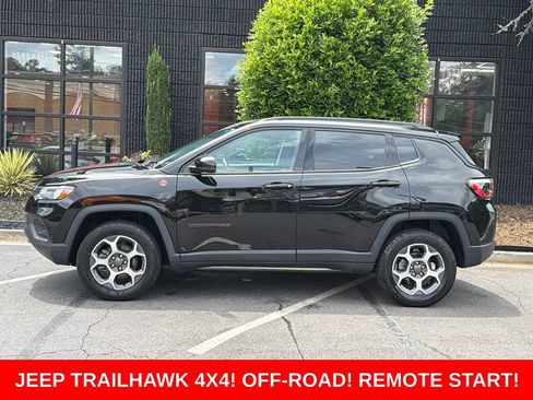 Used 2022 Jeep Compass Trailhawk w/ Trailhawk Convenience Group AWD/4WD image 9