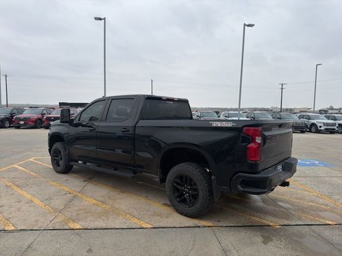 Used 2021 Chevrolet Silverado 1500 LT Trail Boss w/ Bed Protection Package image 5