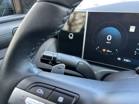 Used 2025 Hyundai Tucson Limited image 24