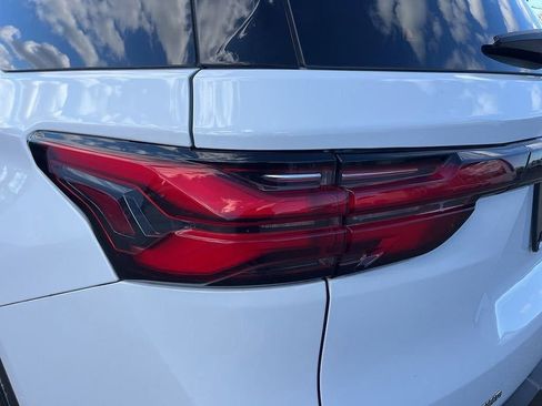 Used 2023 Chevrolet Traverse LS w/ Safety Package image 12