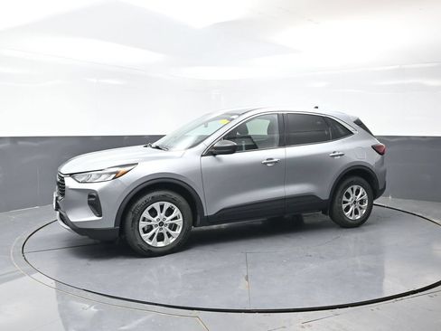 Used 2024 Ford Escape Active AWD/4WD image 9