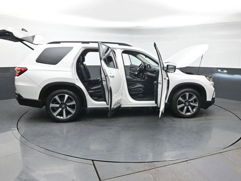 Used 2023 Honda Pilot Elite image 50