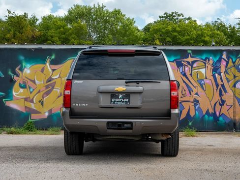 Used 2013 Chevrolet Tahoe LT w/ Texas Edition RWD image 9