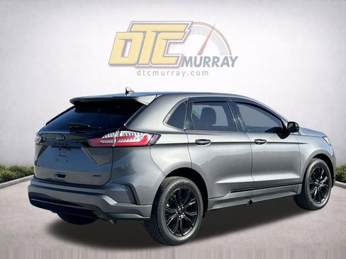 Used 2022 Ford Edge SE w/ Black Appearance Package AWD/4WD image 3