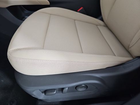 Used 2026 Buick Envision Preferred AWD/4WD image 27