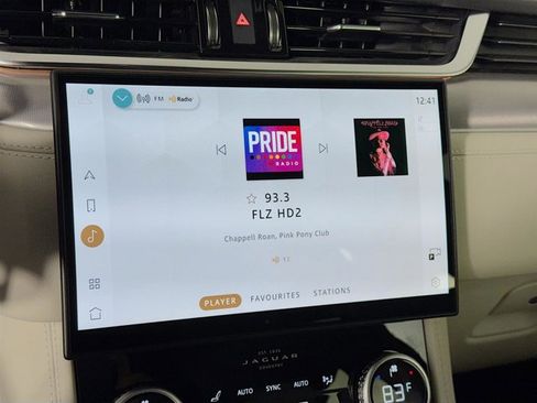 Used 2025 Jaguar F-PACE R-Dynamic S image 15