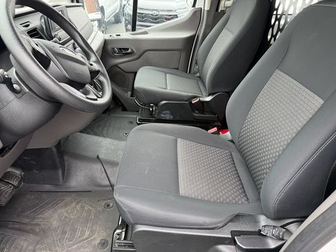 Used 2025 Ford Transit 250 Low Roof w/ Exterior Upgrade Package RWD image 3