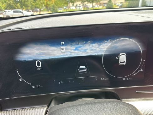 Used 2025 Kia Sportage SX FWD image 3