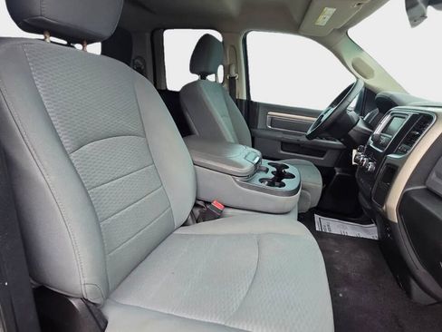 Used 2014 RAM 1500 Classic SLT RWD image 10