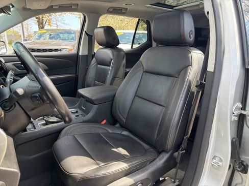 Used 2018 Chevrolet Traverse LT AWD/4WD image 7