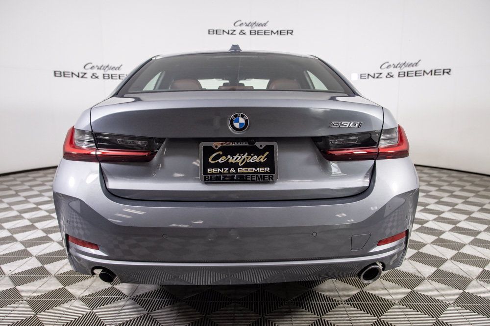 Used 2023 BMW 330i Sedan w/ Driving Assistance Package RWD image 7
