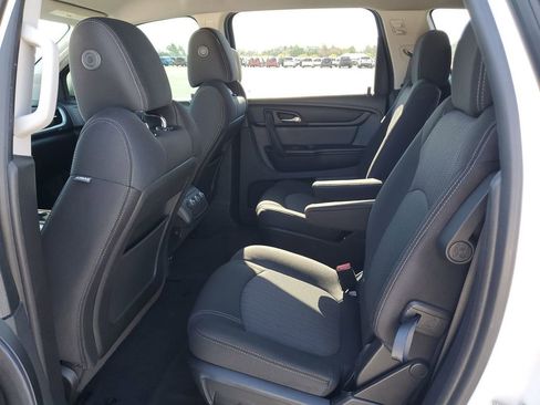 Used 2016 Chevrolet Traverse LT w/ Style and Technology Package image 23