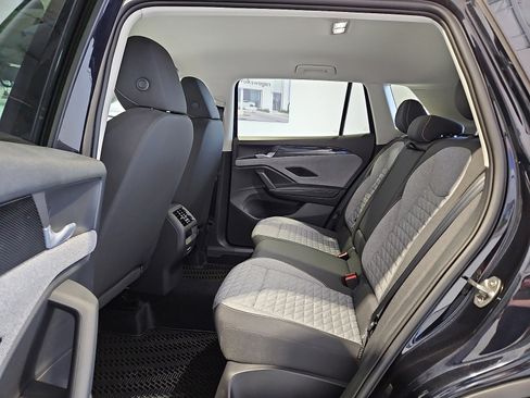 New 2026 Volkswagen Tiguan S FWD image 9