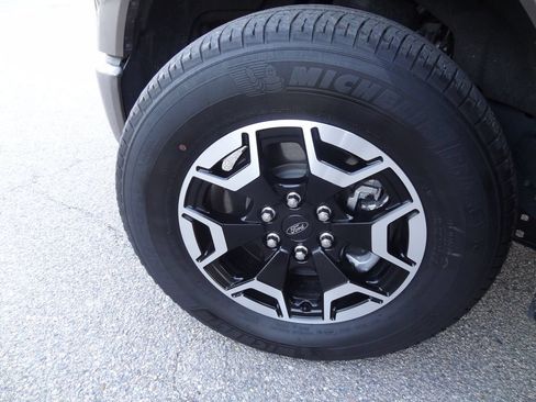 Certified 2023 Ford F150 Lightning XLT AWD/4WD image 32