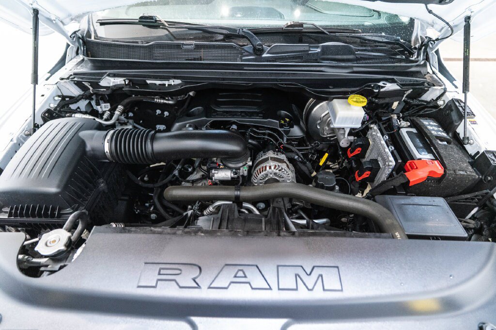 Used 2022 RAM 1500 Laramie AWD/4WD image 38