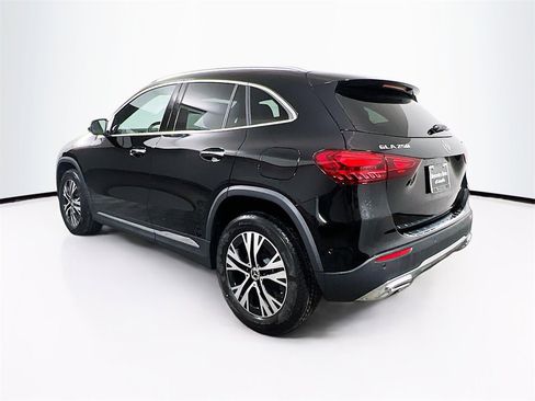 New 2025 Mercedes-Benz GLA 250 4MATIC image 5