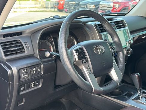 Used 2023 Toyota 4Runner Limited RWD image 17