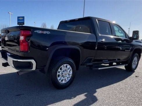 Used 2022 Chevrolet Silverado 2500 LTZ image 8