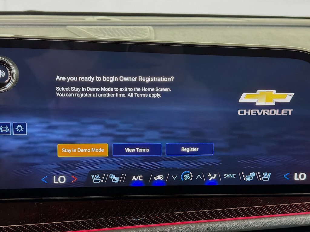 New 2026 Chevrolet Traverse RS w/ LPO, Floor Liner Package AWD/4WD image 15