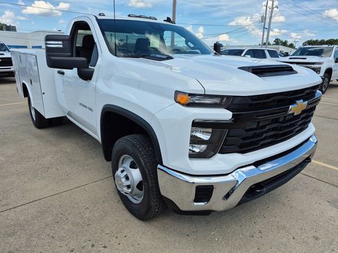 New 2025 Chevrolet Silverado 3500 W/T w/ WT Convenience Package AWD/4WD image 1