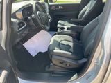New 2026 Chrysler Pacifica Select image 5