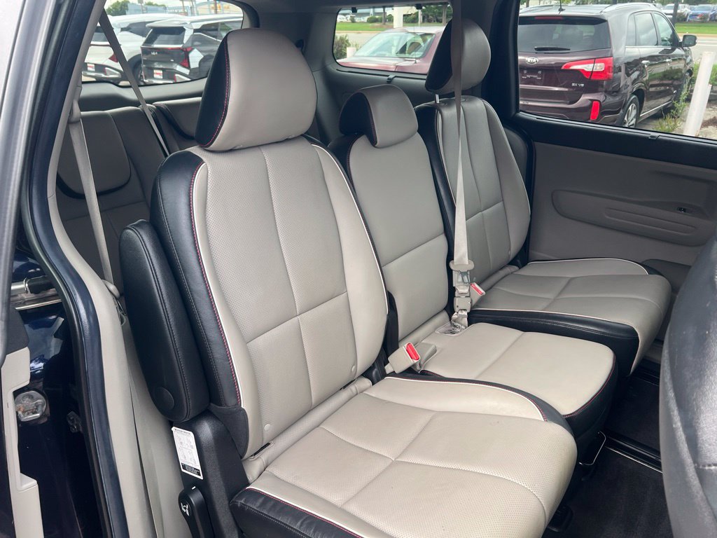Used 2019 Kia Sedona EX FWD image 13