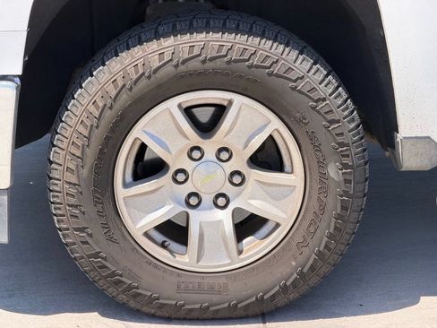 Used 2015 Chevrolet Silverado 1500 LT w/ All Star Edition AWD/4WD image 6