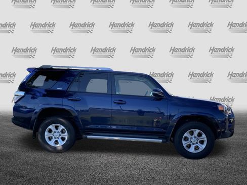 Used 2016 Toyota 4Runner SR5 AWD/4WD image 11