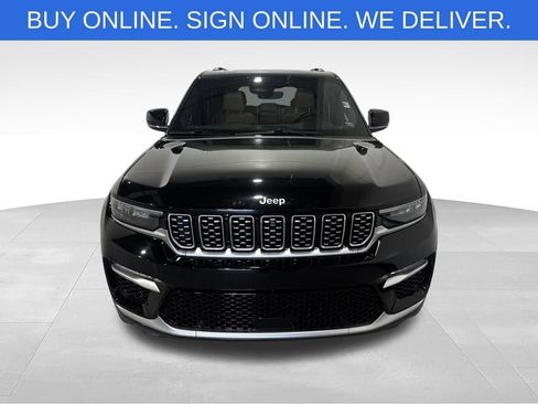 Used 2022 Jeep Grand Cherokee Summit w/ Luxury Tech Group V AWD/4WD image 11