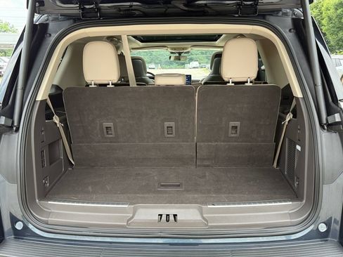 Used 2024 Lincoln Navigator Reserve AWD/4WD image 28