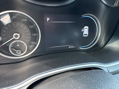 Used 2024 Genesis GV80 2.5T image 8