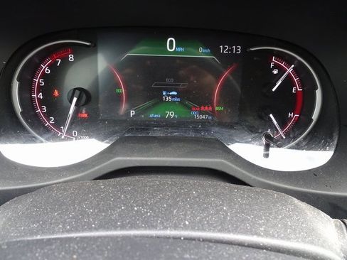 Used 2023 Toyota RAV4 XLE Premium image 12